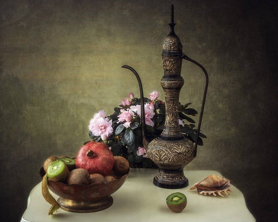 натюрморт, ваза, фрукты, кувшин, азалия, Ирина Приходько