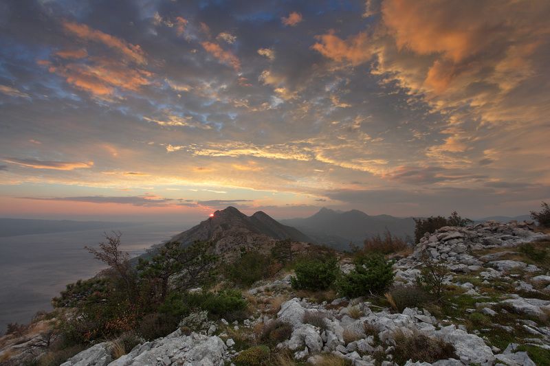 Горы Море Закат На закате фото превью