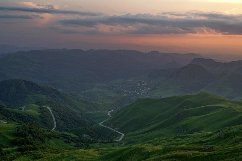 ВЕЧЕРНИЙ ВИД НА ВЕРХНЮЮ МАРУ фото превью