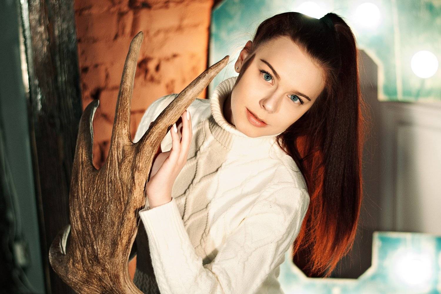 Маришка и олений рог). Автор: Лана Никонова , Лана Никонова