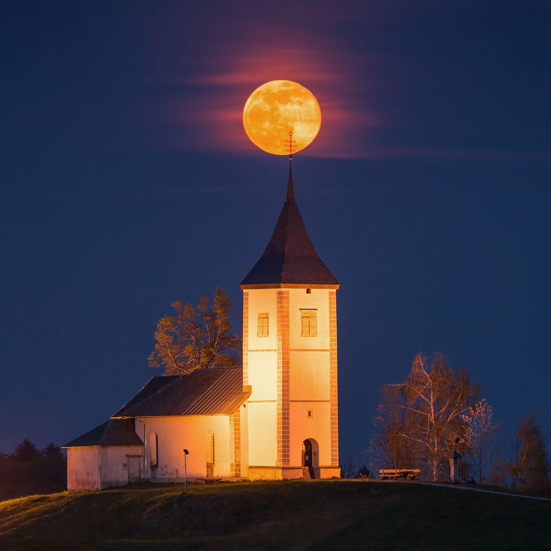 SuperMoon