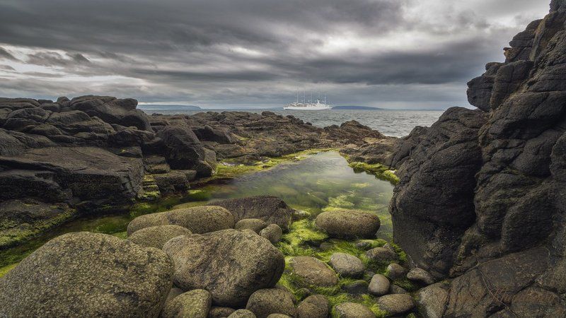Уходящий В шторм! фото превью