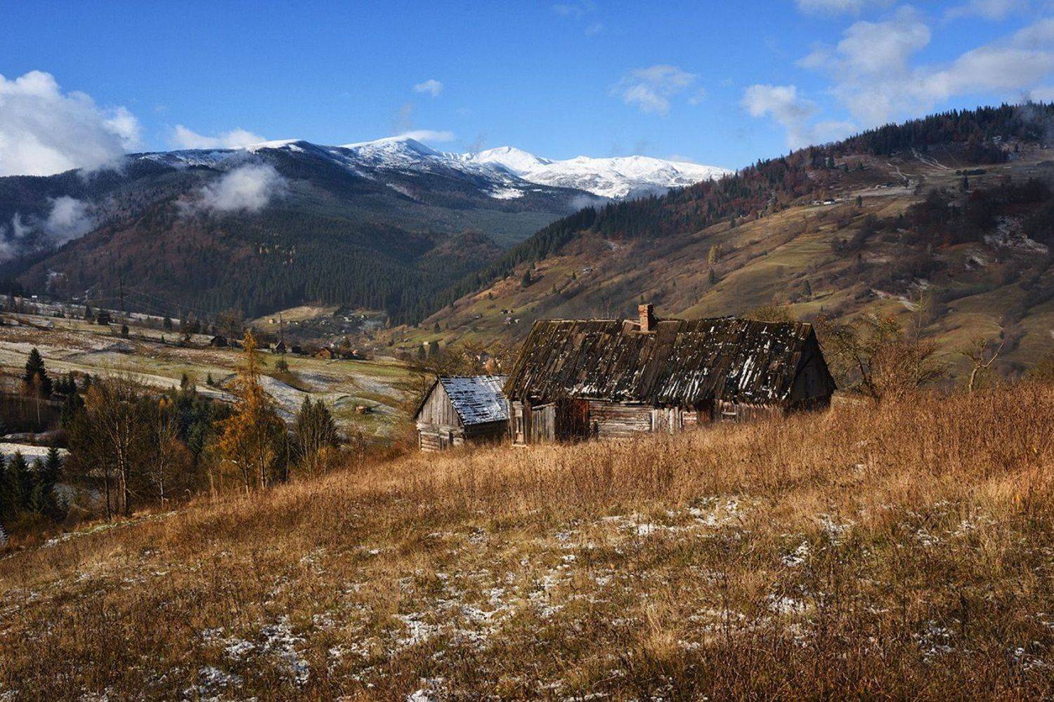 горы,луга, изба, Вьюшкин Игорь