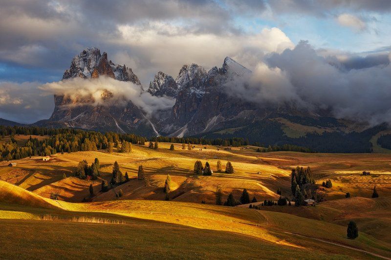 dolomites, dolomiti, italy, light, autumn, fall, evening, meadow, trees, huts, landscape, nature, alps, mountains, sassolungo, peaks Clouds Have Broken фото превью