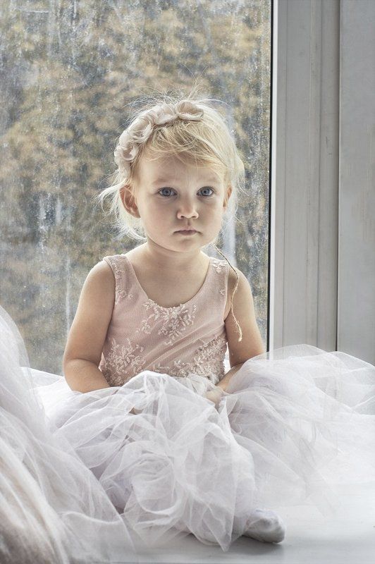 ребенок, портрет, взгляд Зефир фото превью