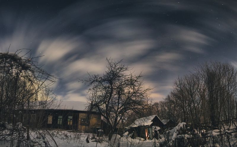 ночь, облака, выдержка, панорама Сны покинутого дома фото превью