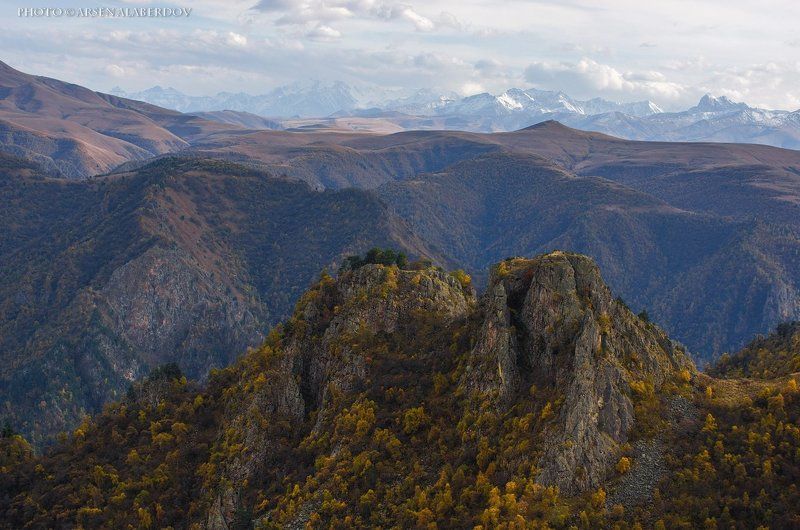 ОСЕНЬ В ПРЕДГОРЬЯХ КАВКАЗА фото превью