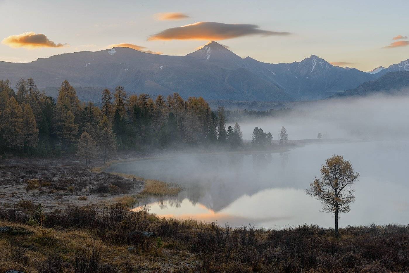 пейзаж, рассвет, озеро, туман, горы, облака, Dmitriy  Baginskiy