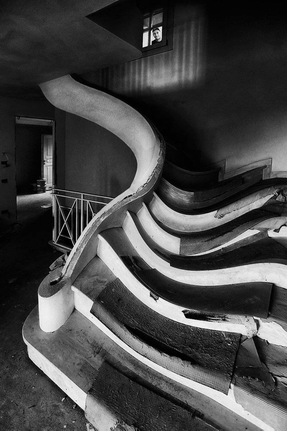 стройка, лестница , окно, искривление, искажение, иллюзия, строитель, ALLA SOKOLOVA