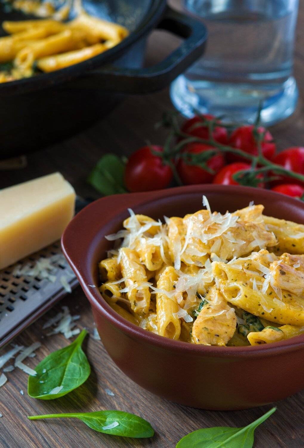 Pasta with spinach and chicken food еда, Алексей Мельситов