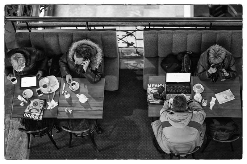 Moscow Photo Street Russia People Walking among the Russians. фото превью