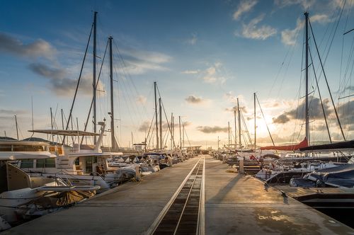 Рассвет в яхт-марине | Sunrise at sailing boats's marina