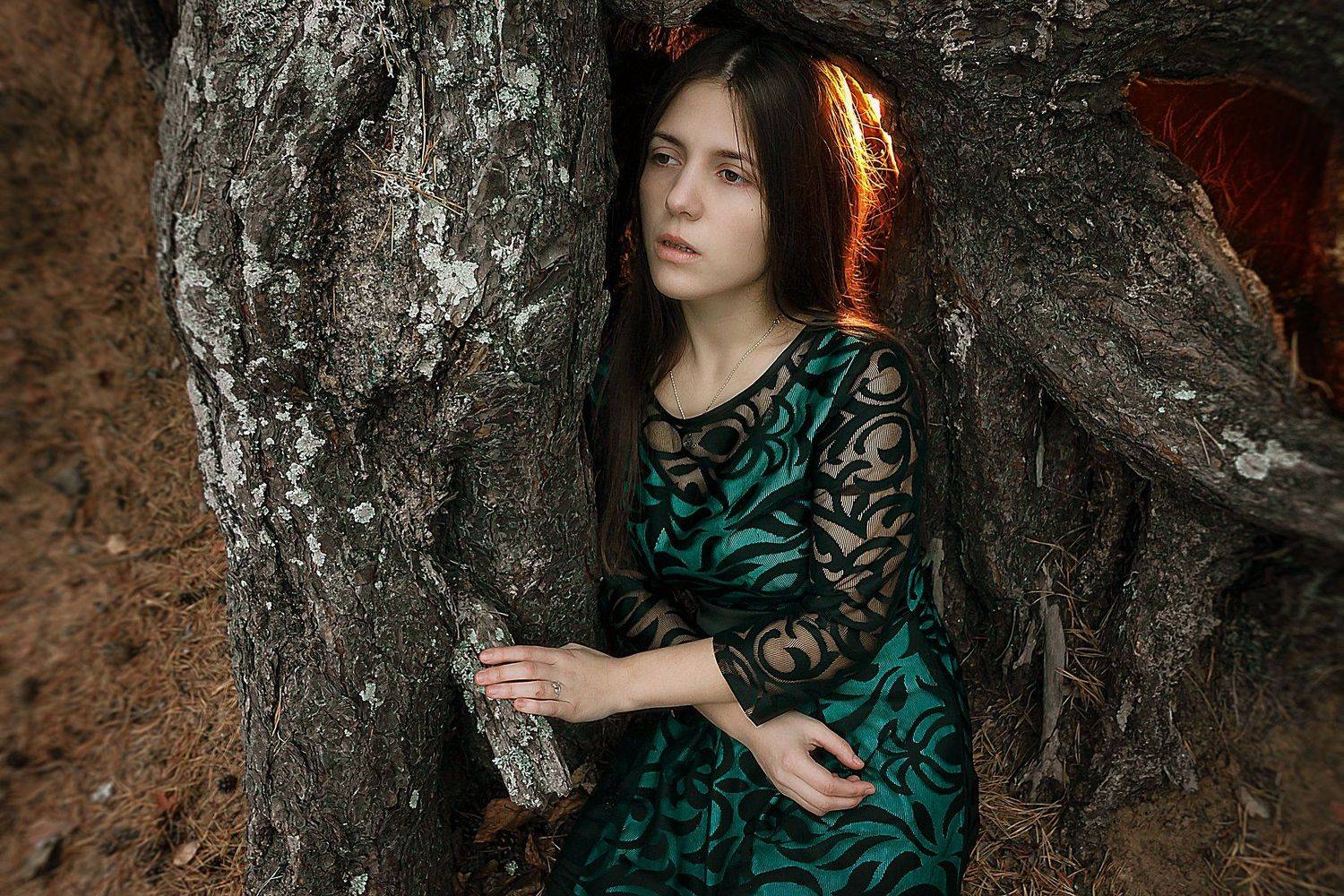 portrait,girl,dress,beauty,color,light,hair,hands,young,art,creative,портрет,девушка,красота,свет,цвет,природа,руки,взгляд, Олег Карсаков