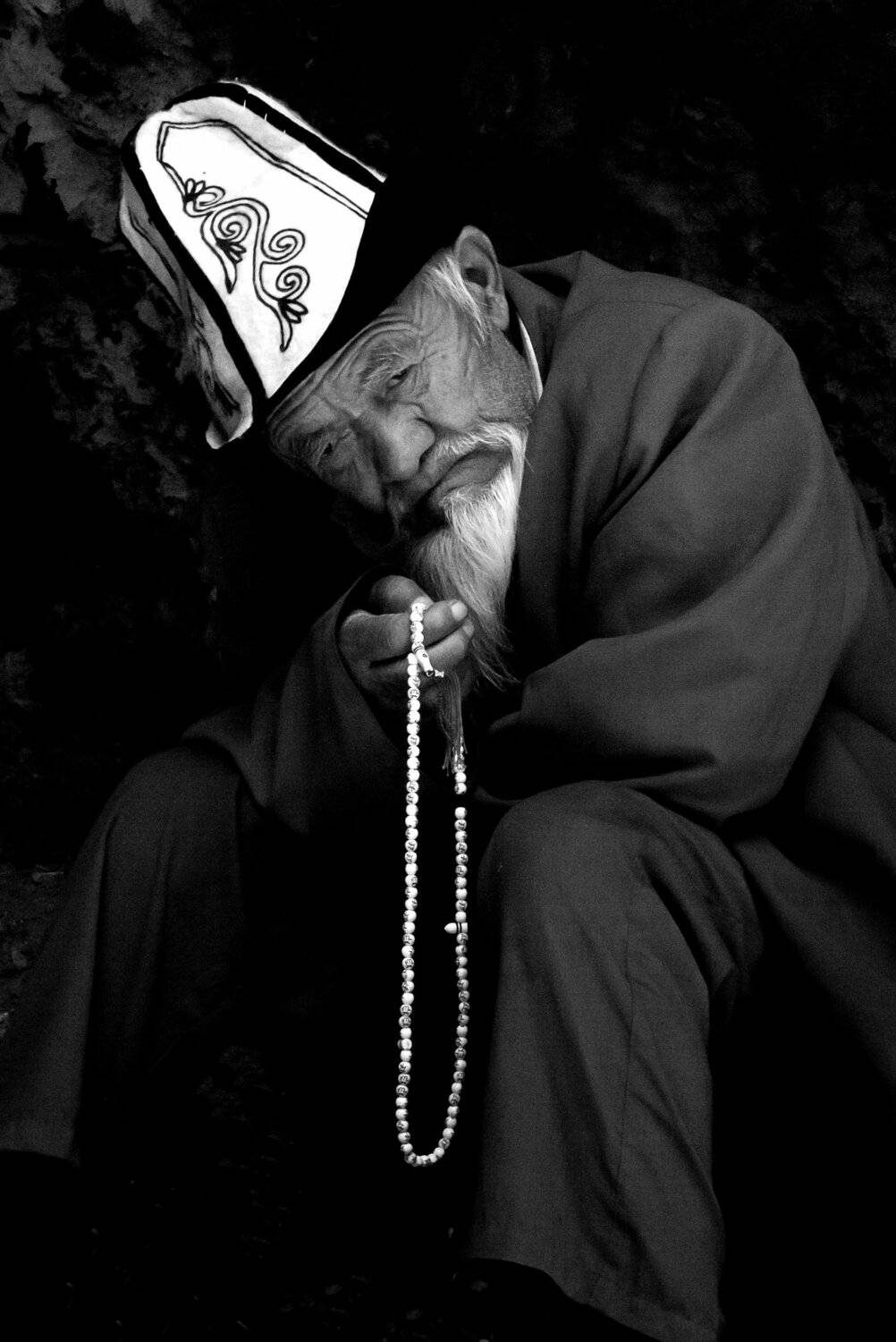 старость, старик, портрет, калпак, кыргыз, кыргызстан, киргизия, борода, четки, ислам, мусульманин,, Марат Сайранбаев