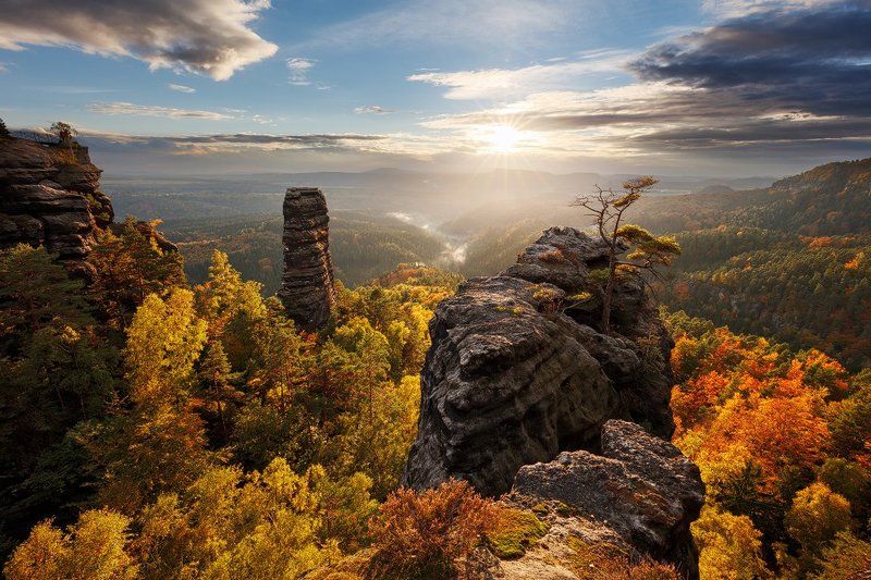light, evening, colors, rocks, autumn, trees, elbe sandstone mountains, bohemian switzerland, czech republic, clouds, sky, cliffs, sunset Autumn in the Rocks фото превью