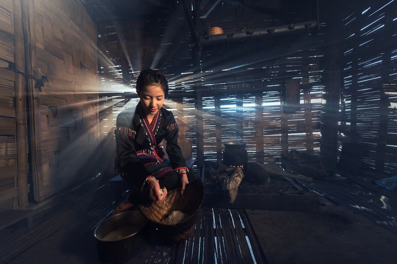 indonesia, outdoor, thailand, meadow, leisure, hands, park, green, white, spring, expression, happiness, field, culture, summer, myanmar, people, poor, caucasian, worker, female, fashion, asia, suit, portrait, thai, lifestyle, young, girl, local, holding Asian womon cooking at house фото превью