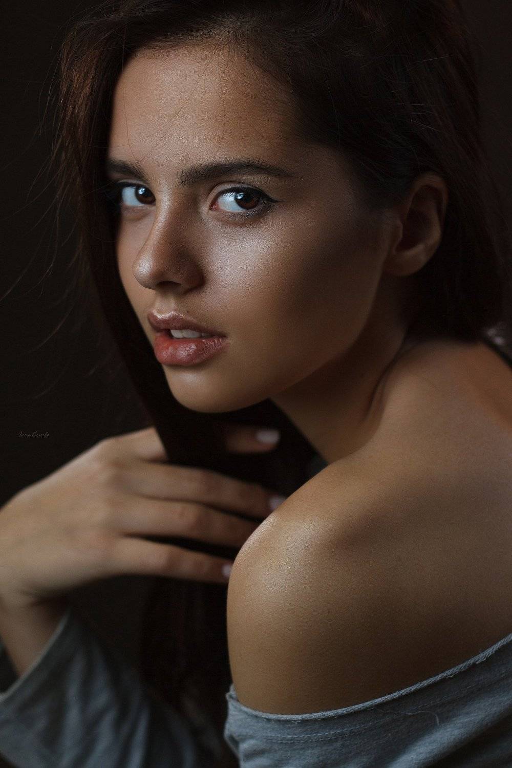 people, girl, portrait, eyes, brunette, face, intrigue, young, beauty, look, Ковалёв Иван