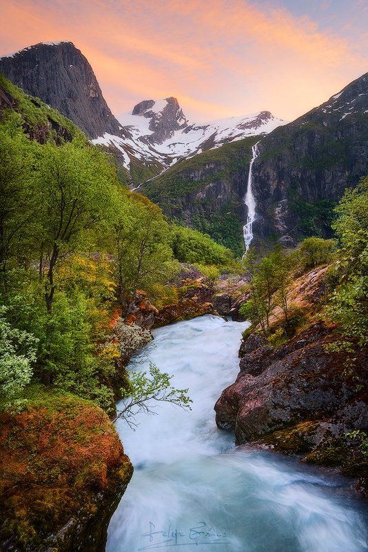 Fall In Love (Norway & Patagonia) фото превью