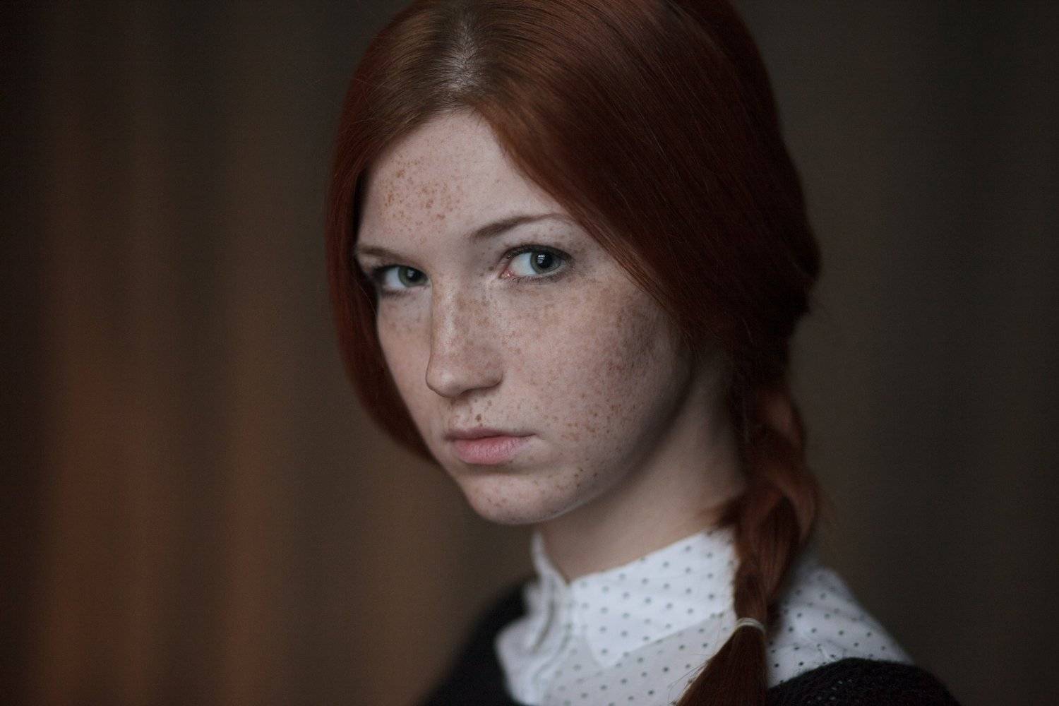 girl, red, portrait, 2017, Василий Жуков