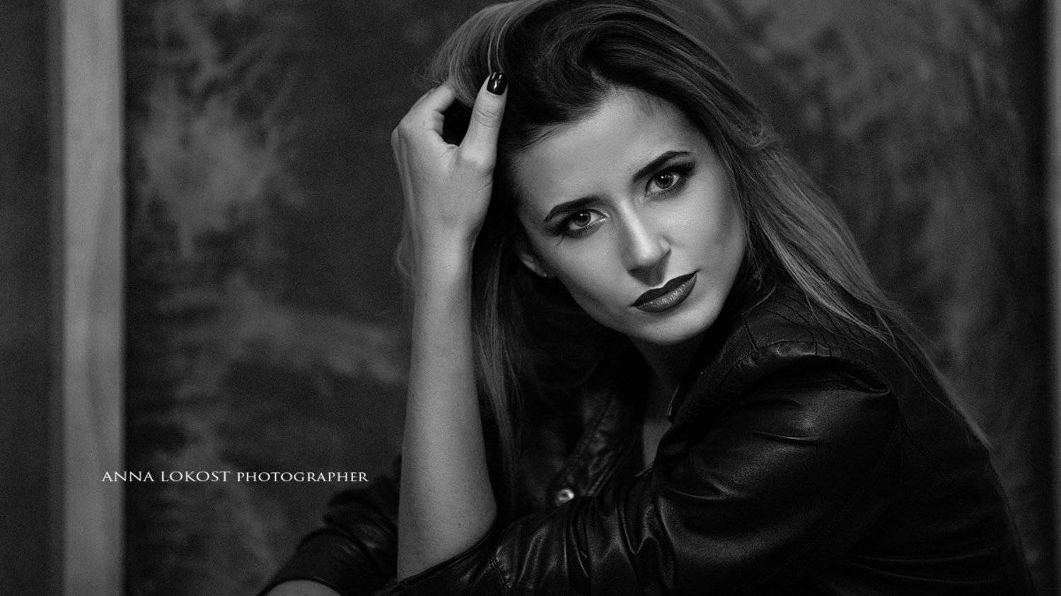 , Анна Локост