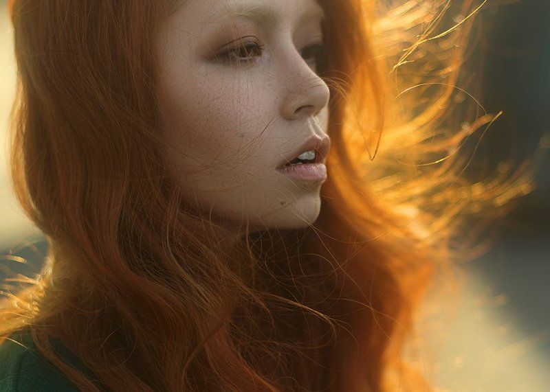 carolinemadison, portrait, beauty, redhair, redhead, portraiture, curlyhair, wind, lips, emotion, stpetersburg Gone фото превью