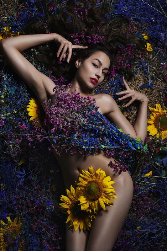 Девушка,цветы,гламур,портрет. Цветочные сны фото превью