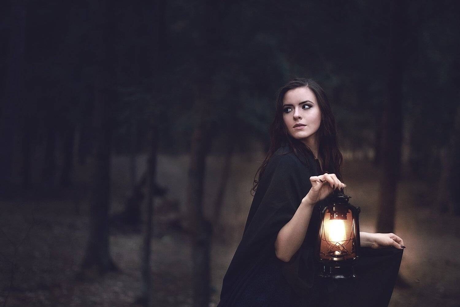 In the woods. Автор: Laura Žygė portrait, fashion, outdoors, , Laura Žygė