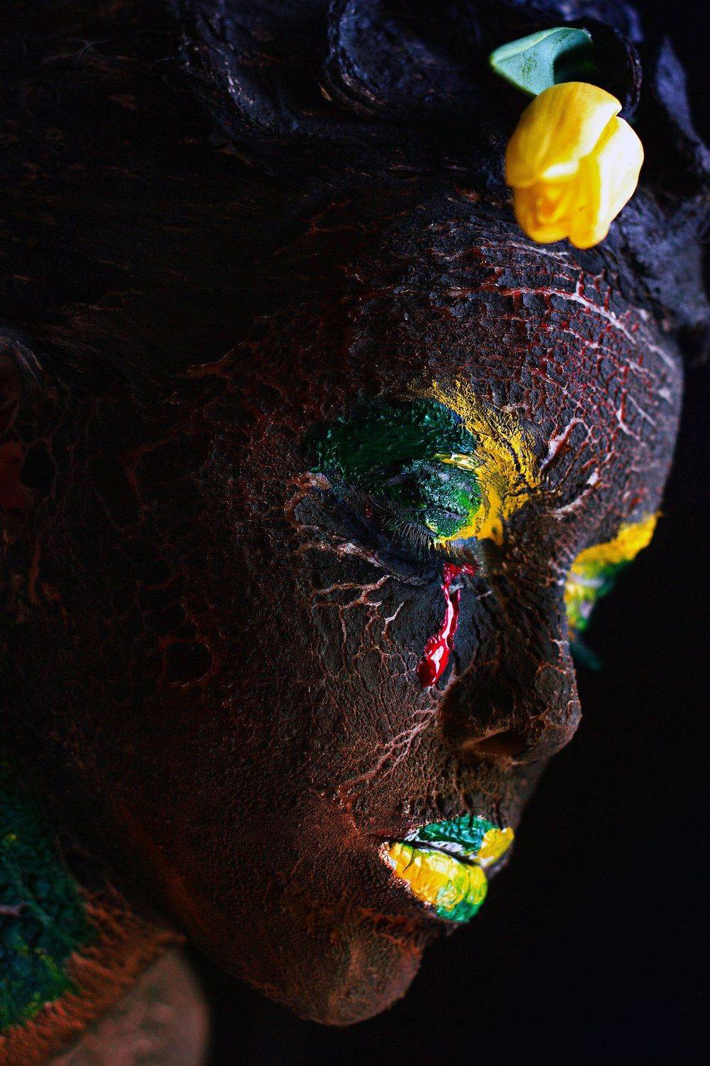 people, girl, portrait, art, planet, life, texture, relief, eye, neck, paint, makeup, body art, black, opinion, creative, Ковалёв Иван