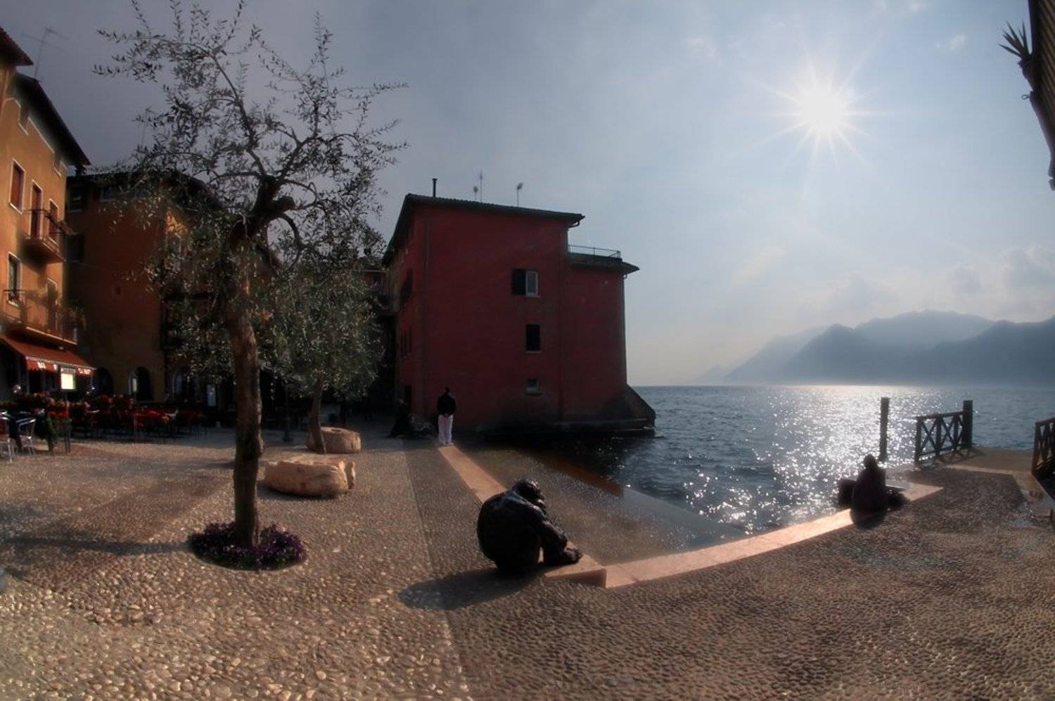 lago di garda, италия, озеро пристань, солнце, один, два, дерево, Alexey Elkin