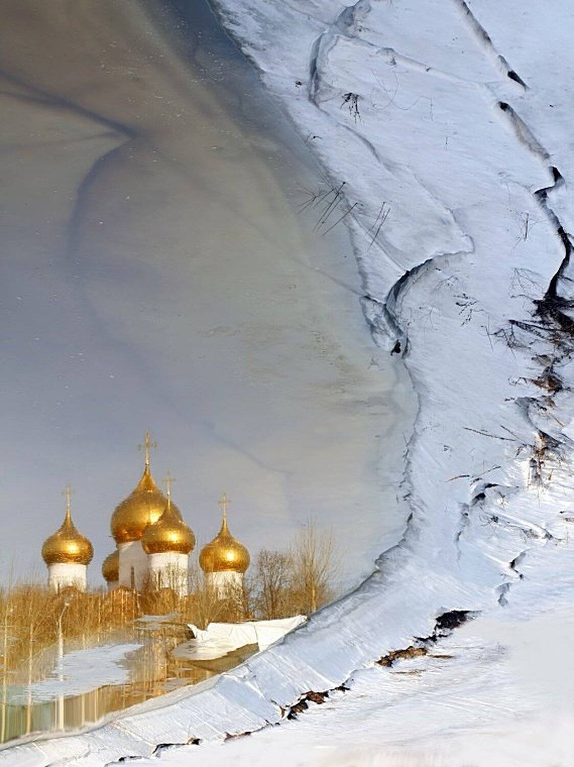 отражение, храма, в, талой, воде, реки, Мухина Светлана