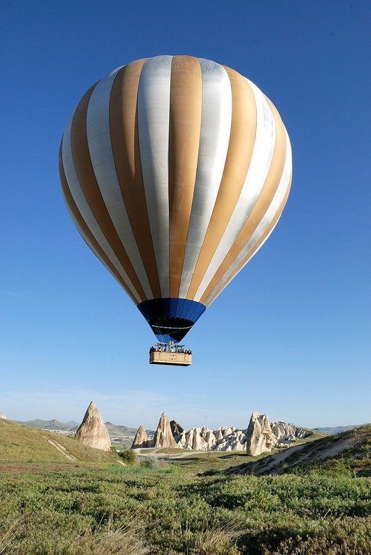 Затерянные в горах фото превью