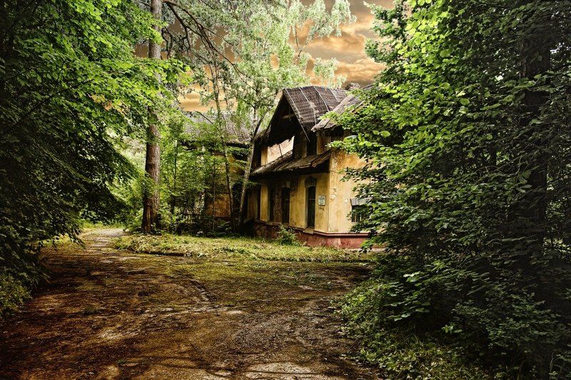 Старый дом фото превью