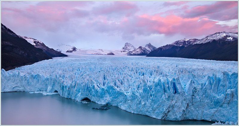 glaciar, perito, moreno, argentina, patagonia. ...немного розового в голубой... фото превью