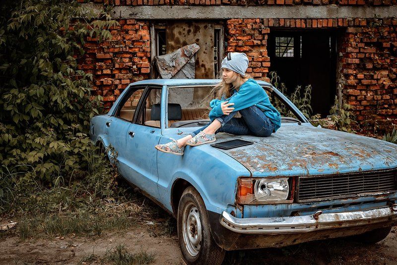 35 мм, nikon, авто, девочка, свалка,  машина *** фото превью