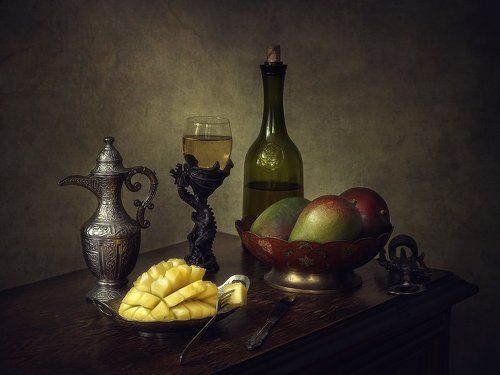 Натюрморт с манго