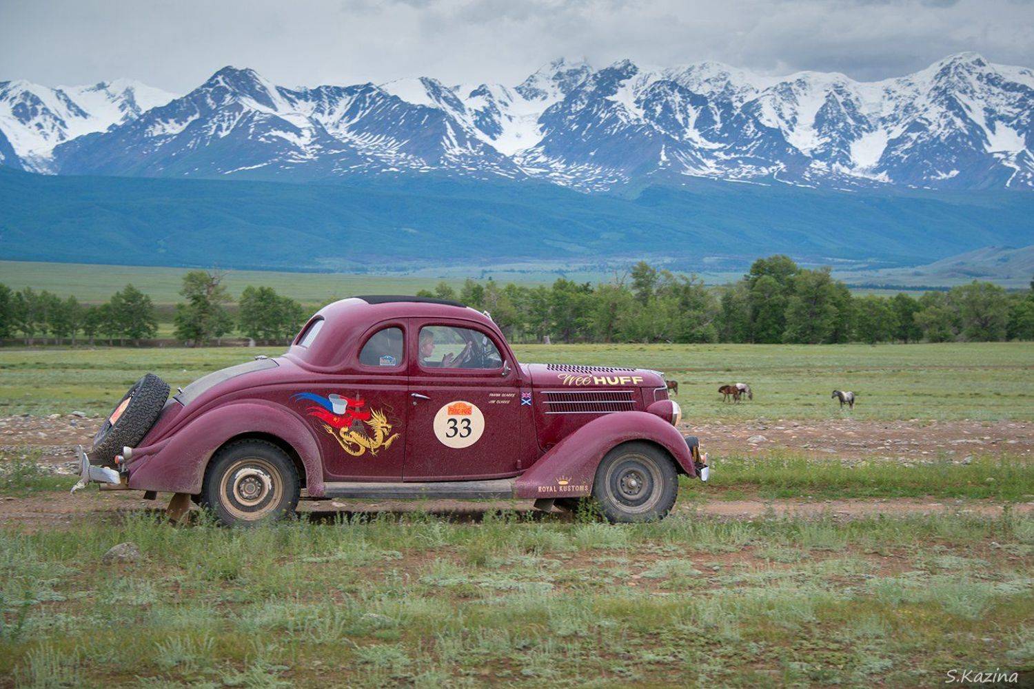Retro-rally, Paris-Peking 2016, Republic Altai,  Paris-Peking, Altai, Retro-rally 2016, ретро-ралли 2016, париж-пекин, машины, авто, автомобили, Алтай, Горный Алтай, горы, Светлана Казина