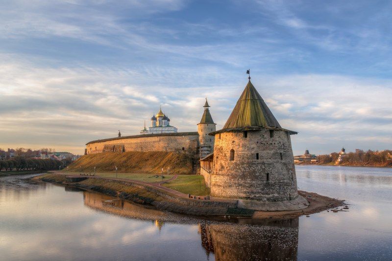 Псков, Pskov, Кром, Кремль, крепость, Пскова, Великая, река, реки, история, рассвет, утро, небо, облака Утренний Кром фото превью