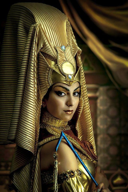 Костюмированный портрет еврейской девушки фото превью