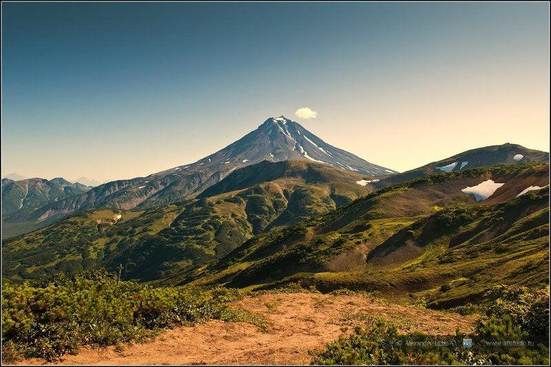 Камчатка, горы, вулкан Конус фото превью