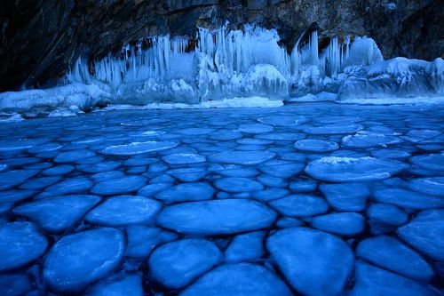 Байкальский лёд.