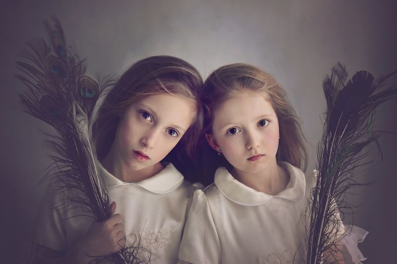 girls. portraits, child, natural light, conceptual Nadia i Kinga фото превью