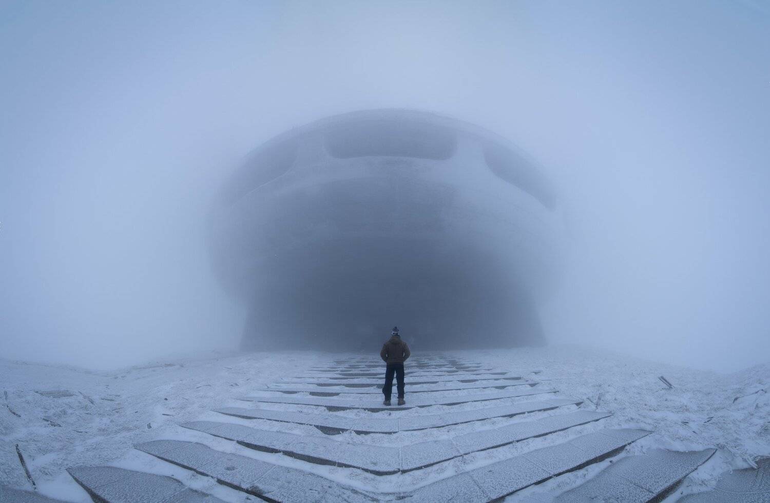 landscape, bulgaria, fog, foggy, person, buzludja, incredible , mystic, beauty, nikon ,tokina, Radoslav Sviretsov