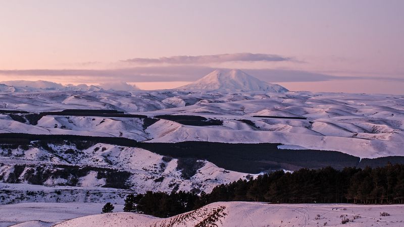 С видом на Эльбрус фото превью