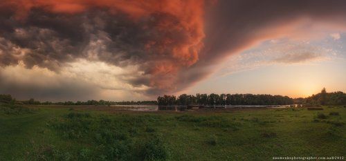 Украина. Черниговская область. Перед грозой у реки Десна