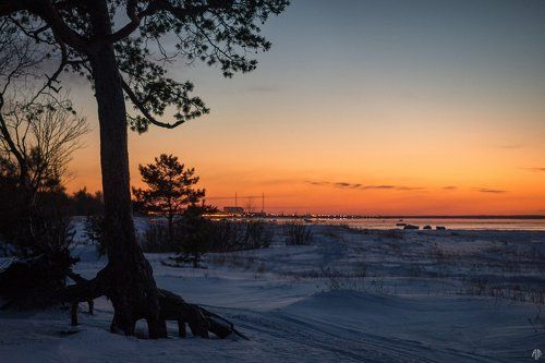 На границе ночи