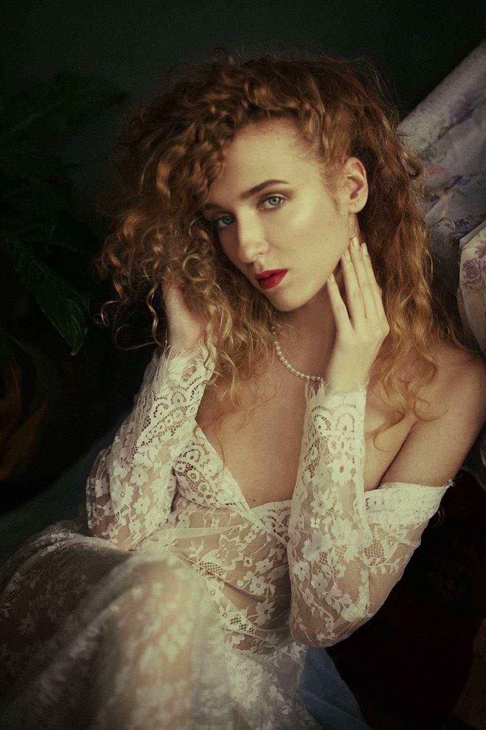 портрет, Надежда Власова