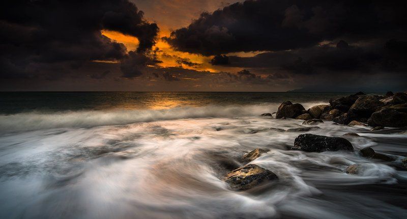 Undertow фото превью