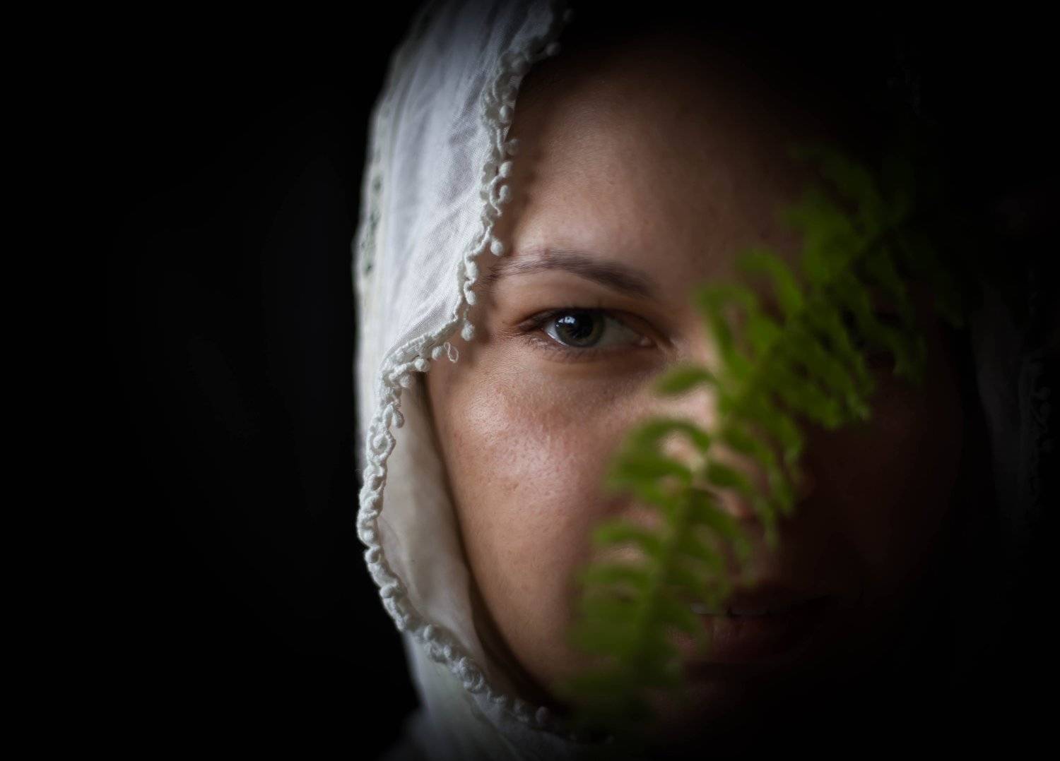 #eyes #women #portrait #flowers #sexy #beautiful, Lina Kozi
