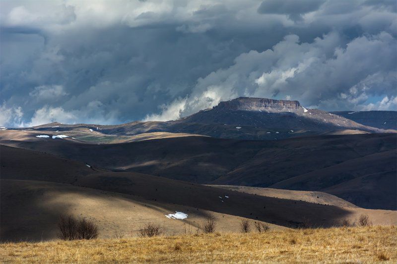 природа, пейзаж, горы, кавказ, весна, свет, тень, небо, облака ***** фото превью