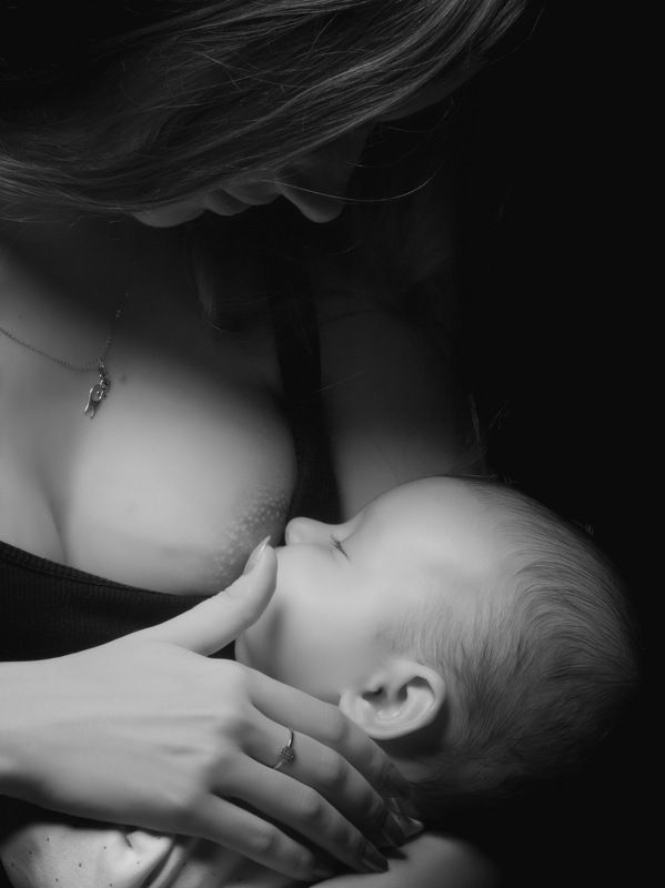 baby; infant; child; little; newborn; boy; small; childhood; care; hand; caucasian; cute; white; kid; skin; beautiful; innocence; face; one; girl; toddler; tiny; human; portrait; mother; background; person; healthy; adorable; new; born; sleeping; innocent Материнство фото превью